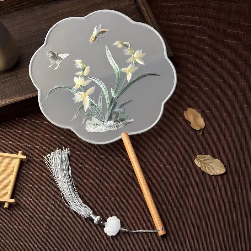 LIEI Traditional Suzhou Embroidery Round Fan