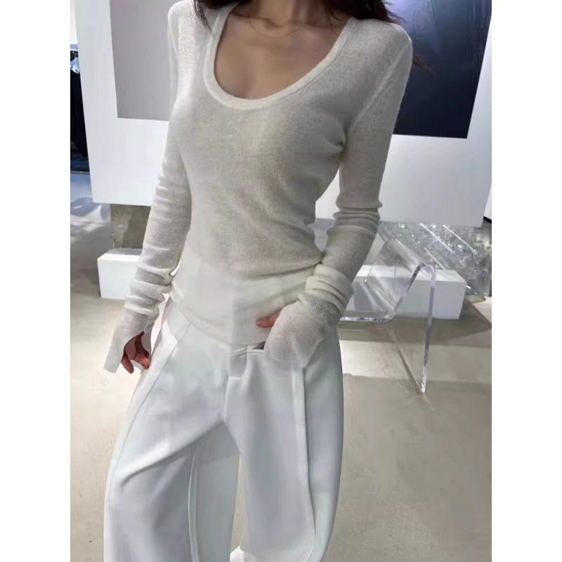 Korean-Style Gray Knit Slim-Fit Women's Long Sleeve Low Neck Top for Early Spring