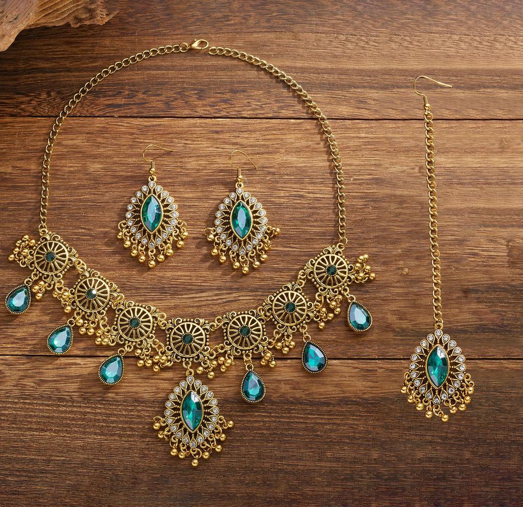 Ethnic Style Vintage Hollow - Out Rhinestone Necklace and Earrings Set for Women , Fashionable and Simple Exaggerated Je