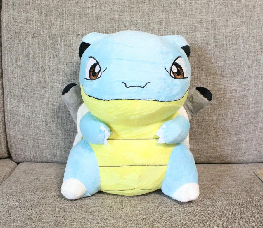 Foam Baby Dragonite, Butterfree, Slowpoke, Farfetch'd, Cubone, Dragonair, Vulpix, and Multiple Fennekin Figures