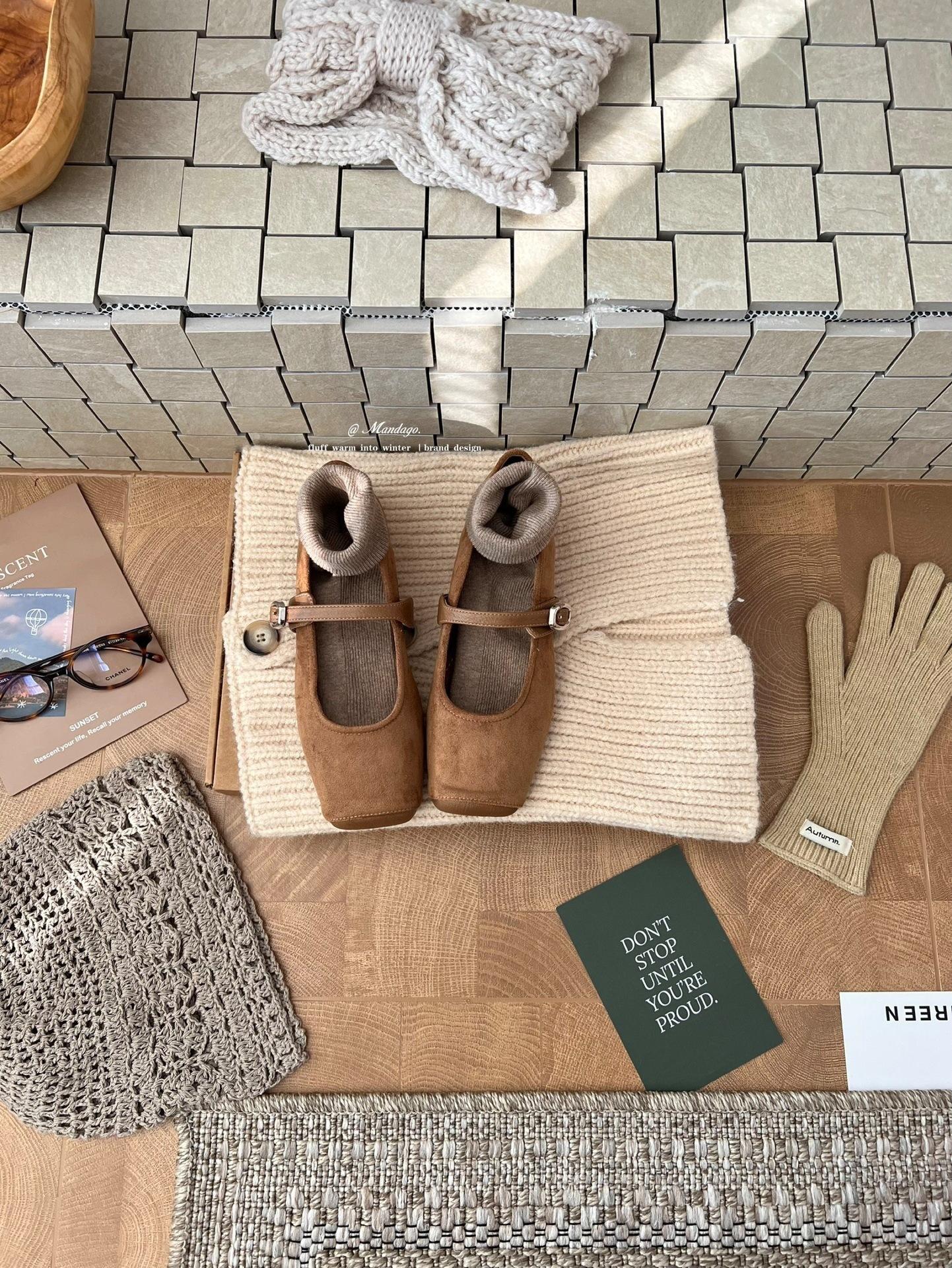 

2025 новые вечерние туфли Мэри Джейн с французским квадратным носком, женские туфли с мелким вырезом, туфли для бабушки, туфли на ремешке из замши и мелкой кожи 39 какао коричневый