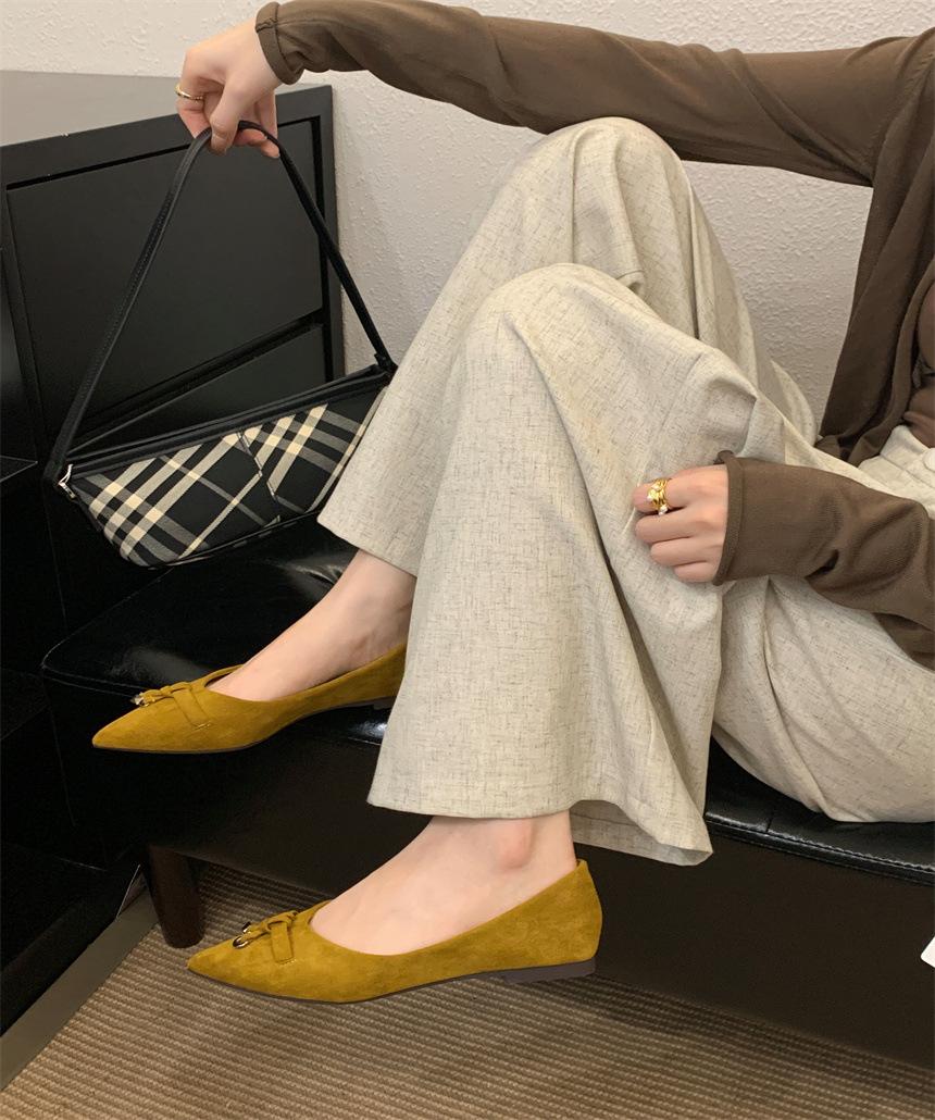 

Spring shoes 2025 new pointed middle heel women s single shoes thick heel light mouth black versatile women s small high heels 39 жёлтый