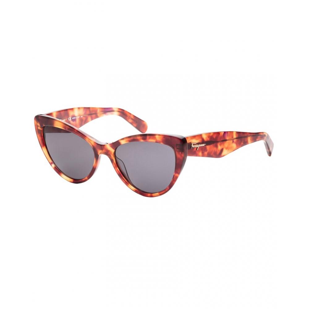 

Salvatore Ferragamo Ferragamo Women s SF930S 56mm Sunglasses brown
