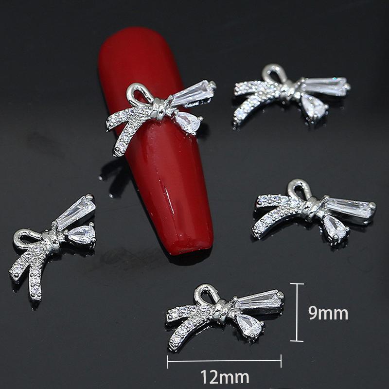 Stříbrná mašlička Zirkonové doplňky na nehty Lesklé diamantové ozdoby na nehty Acc