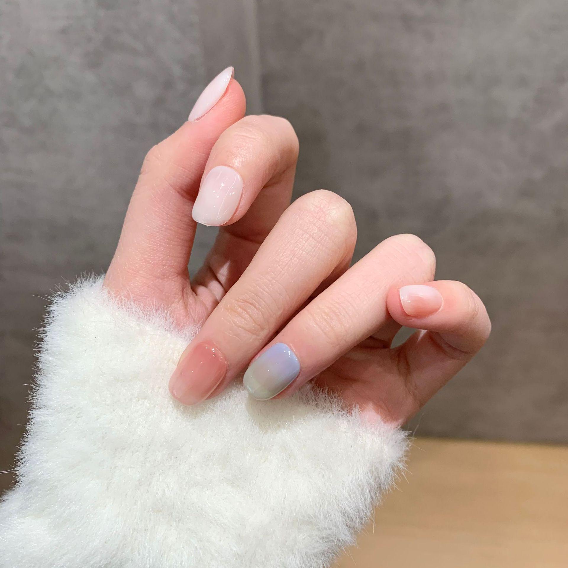 

Handmade Japanese Gradient Nail Art - Wearable & Removable for Students Small