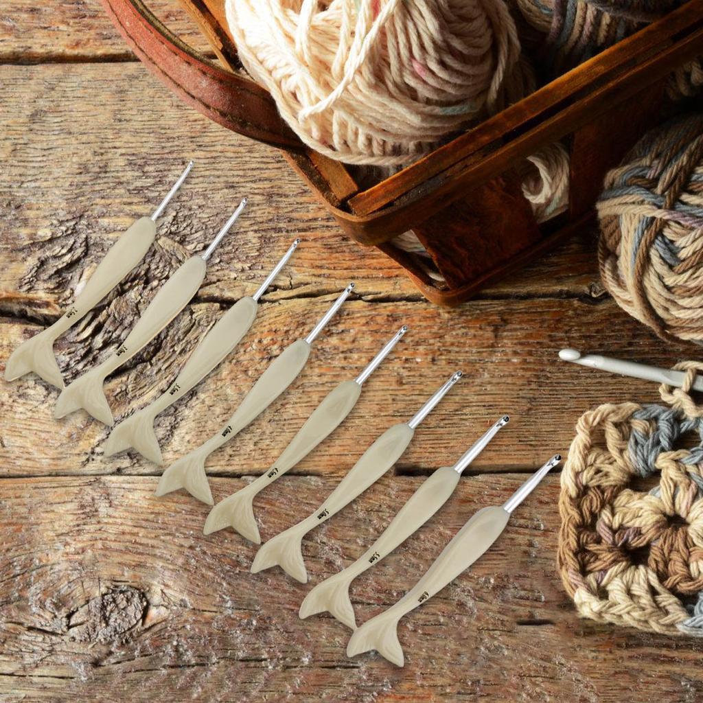 8Pcs Aluminum Crochet Hook Fish Tail Handle Crochet Hook 2.5mm-6.0mm for Beginner Knitting Sweater Scarves Bag Socks Hat