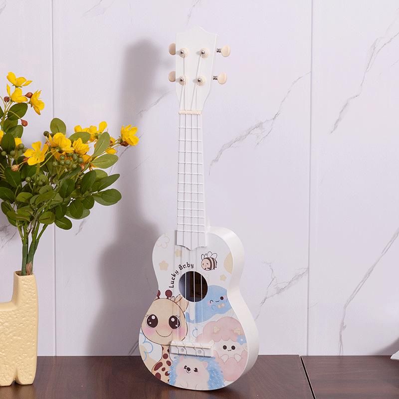 Giraffe Cartoon Ukulele - Cute Entry-Level Musical Instrument for Beginner Students