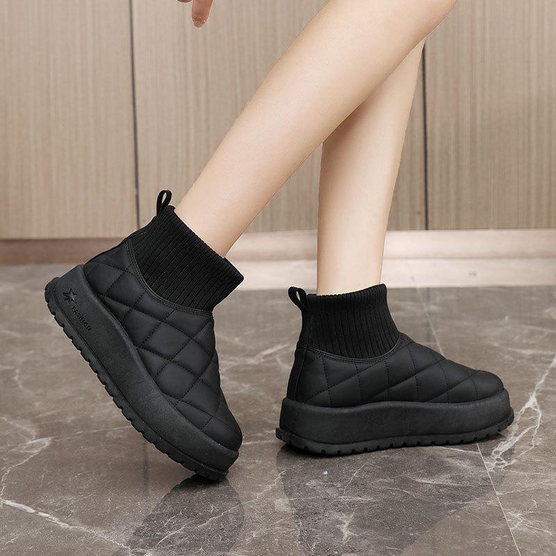 New autumn and winter thick-soled solid-color warm cotton shoes, high-top women's shoes, simple and velvet for students to increase height