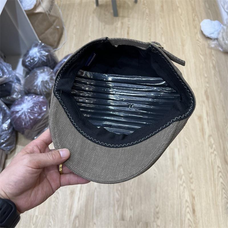 

Forward hat female retro autumn and winter face small reverse wearing versatile cap beret female newsboy painter hat M（56-58cm） верблюд