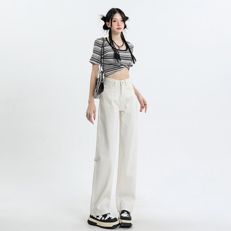 Women's Black & White Plus Velvet Jeans - Thickened, Warm, Straight, and Loose Fit for Autumn & Winter.