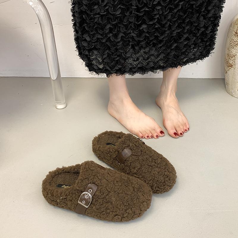 Интернет-знаменитость баотоу мохнатые полушлепки женские осенние новые корейская версия на плоской подошве повседневная верхняя одежда женские тапочки на одну ногу ленивые туфли 40 коричневый 3770₽