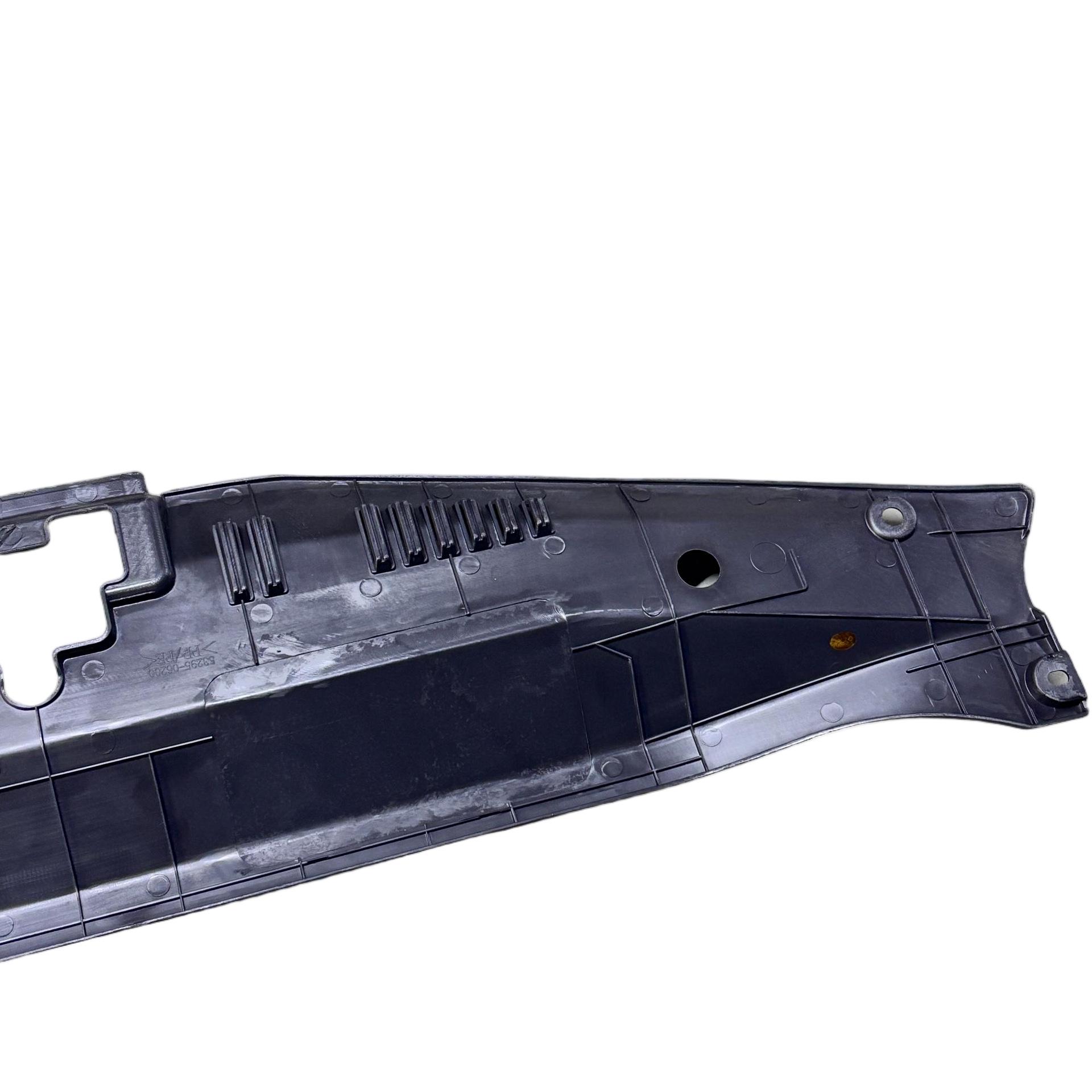 Toyota Camry Radiator Upper Cover Plate 53295-06200 Elephant Brand
