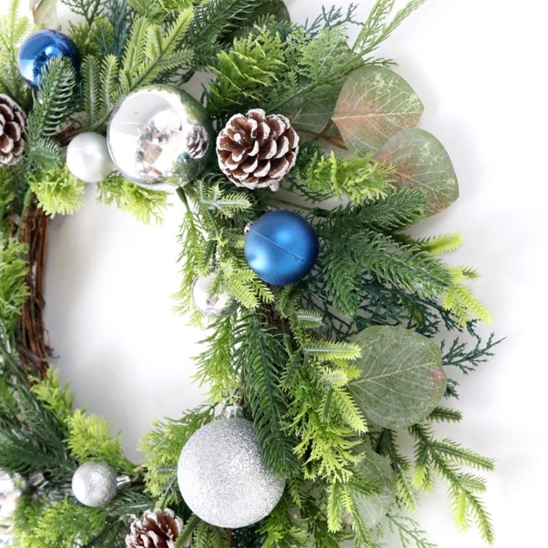 Festival Holiday Wreath Ornament Christmas Wreath Artificial Pine Garlands Festival Wall Hanging for Holiday