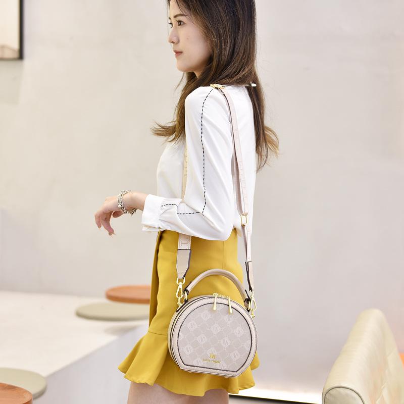 Bag Women's Bag 2025 New Popular Shoulder Messenger Bag Versatile Flower Pu Round Bag Women's Premium Sense Portable