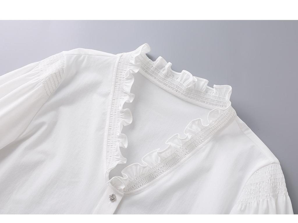 Nanyou Women's Romantic French Lace Collar Bell Sleeve Top - Anti-Wrinkle, Elegant Spring Shirt