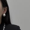 Brushed Moon Stud Earrings Are Versatile, Simple And Cold Wind Design, And High-End Earrings.