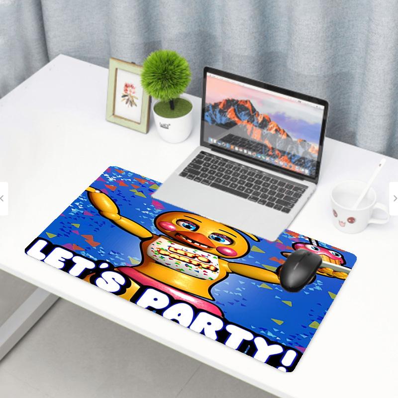 Five Nights at Freddy's Druck-Mauspad, Anti-Rutsch-Schreibtisch-Tastaturmatte, für PC Laptop Gaming Arbeiten Tägliche Nutzung, Cooles Festival-Überraschungsgeschenk