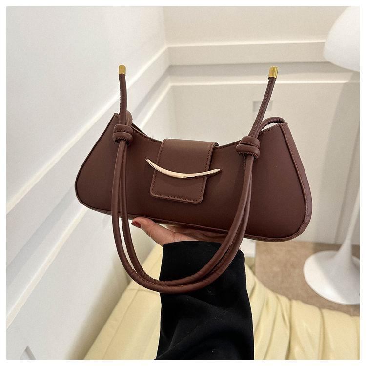 Easy To Carry Belt Buckle Handbag Summer Crossbody Bag Textured Shoulder Bag Minimalist Armpit Bag