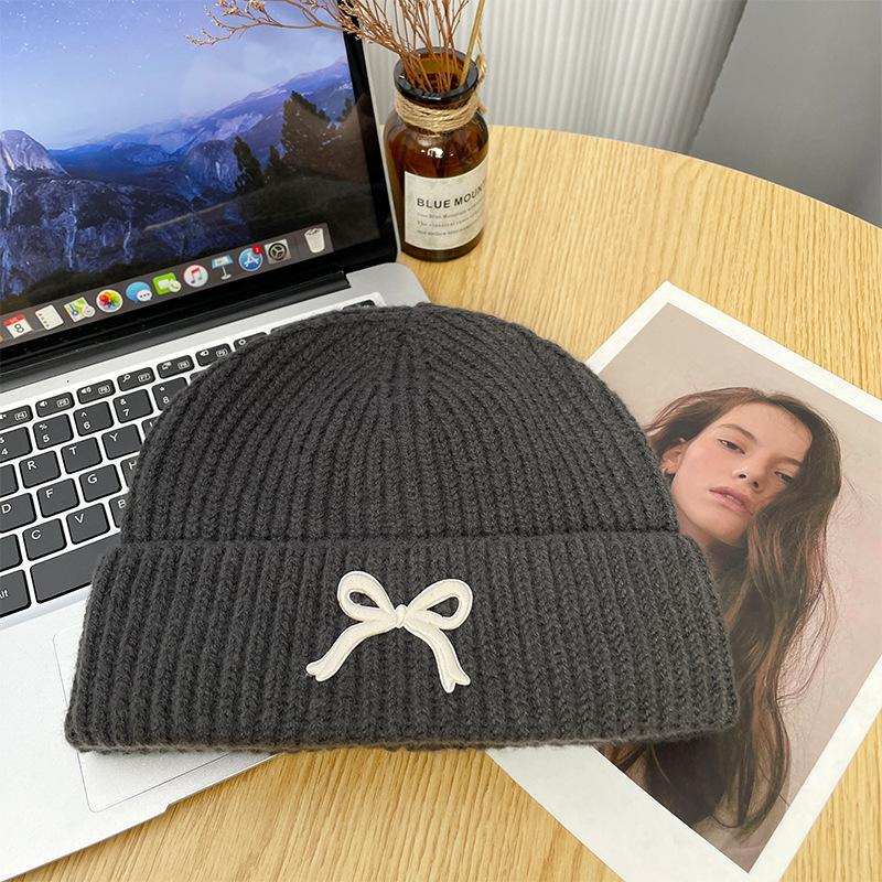 Red Bow Knitted Hat Women's Versatile Face Small Wool Hat Outdoor Cold-proof and Warm Bag Head Cold Hat