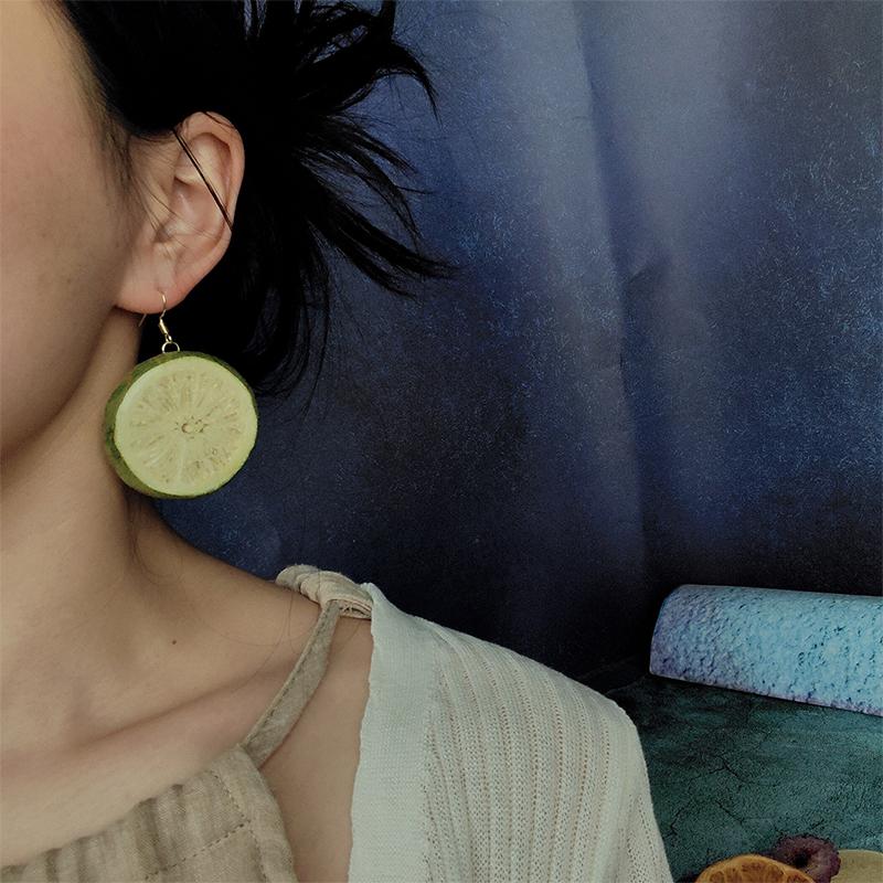 Kiwi Fruit Slice Plant Earrings for Women Epoxy Resin Handmade Dangle Jewelry for Spring and Summer Parties