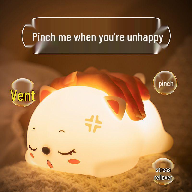 Purring Cat Night Light: Soft Bedside Lamp for Children's Sleep & Bedroom Decor