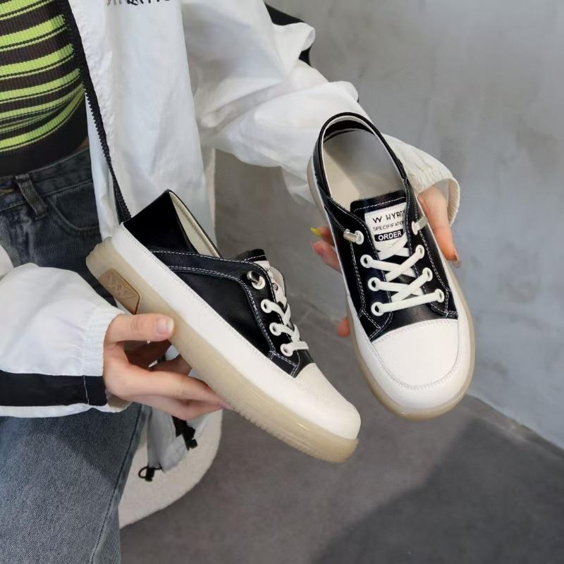 Leather Little White Shoes Women's 2025 New Casual Single Shoes Two Wear One Pedal Loafers Comfortable Flat Baseplate Shoes Light