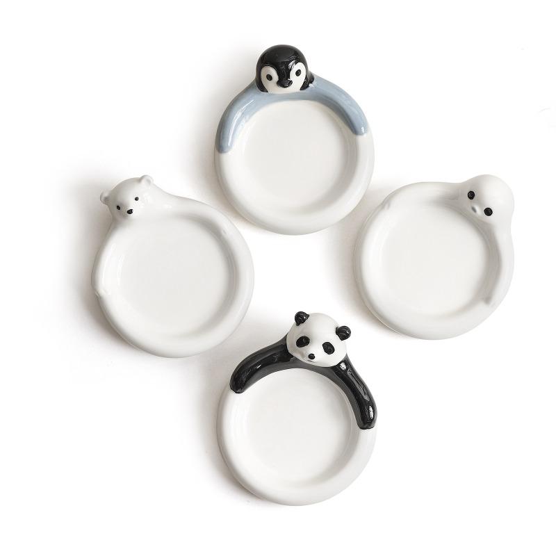 Irregular Shaped Ceramic Seasoning Dish Cute Polar Bear Penguin Dip Dish Seasoning Tool Cartoon Ceramic Snack Dish Distributor