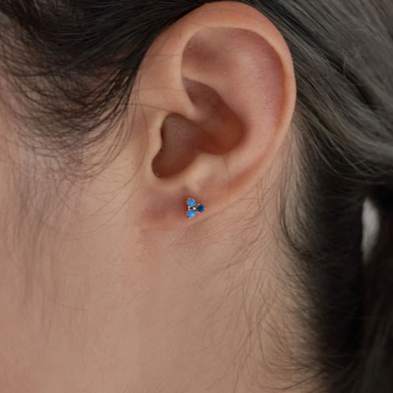 OR D`OR [14K] Mini Opal Triangle Earrings