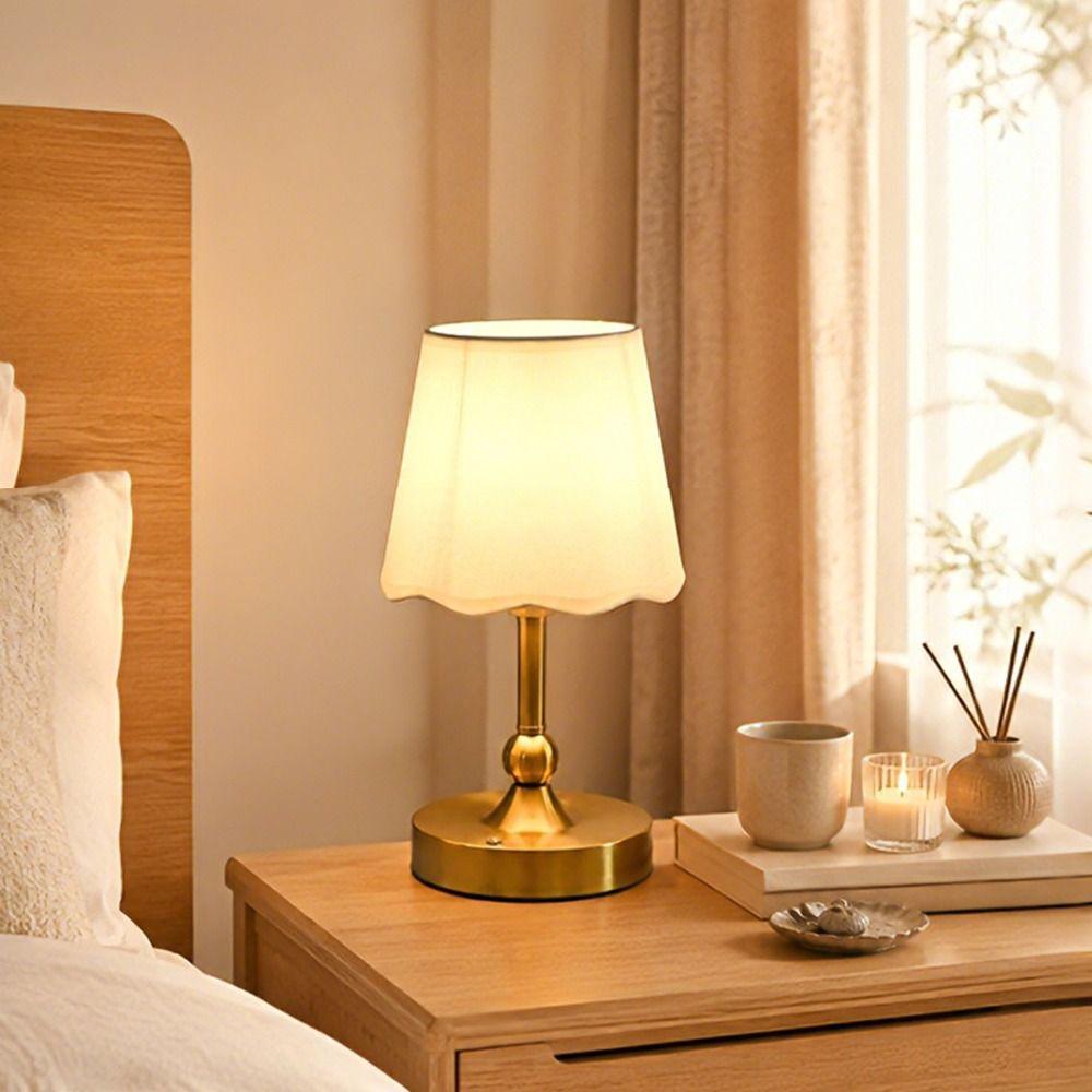 Nordic Style LED Table Lamp Vintage Gold Bedside Lamp Retro Desk Lamp Atmosphere Lamp  Hotel