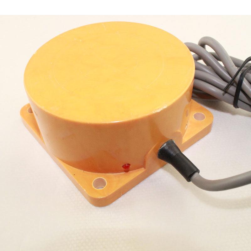 Hogong E80-D40 Inductive Proximity Sensor 40mm M80