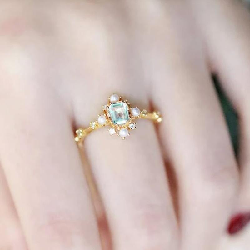 Delicate Bridal Wedding Band Proposal Ring with Simulated Pearl Graceful Shiny Zirconia Finger Accessories for Engagement