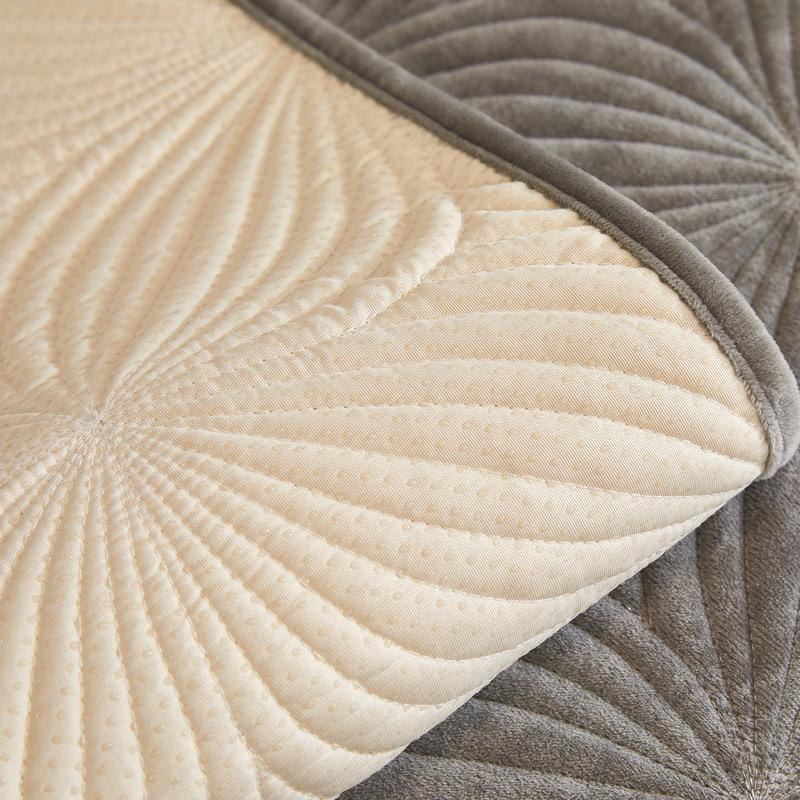 Autumn Winter Couch Cushion Crystal Velvet Clover Sofa Cushion Non-slip Sofa Cover Home Protective Cover Solid Color Sofa Mat
