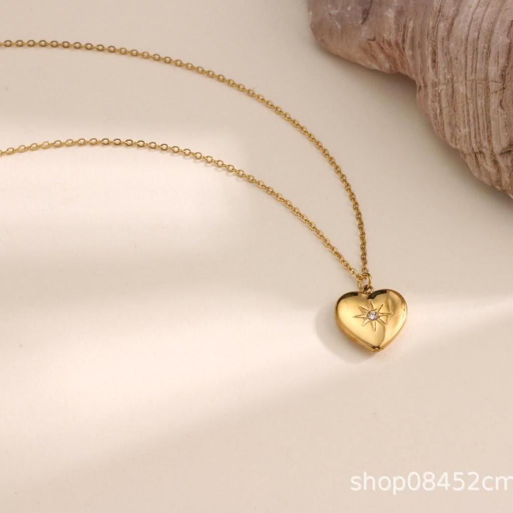 18K Gold Plated Titanium Steel Heart Pendant with Cubic Zirconia Clavicle Necklace