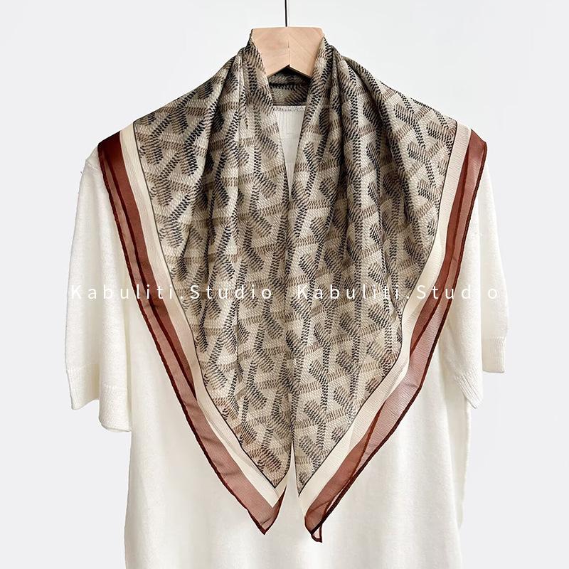 Polka dot small square scarf silk scarf women's matching shirt professional flight attendant neck protection neck circumference neck tulle scarf scarf