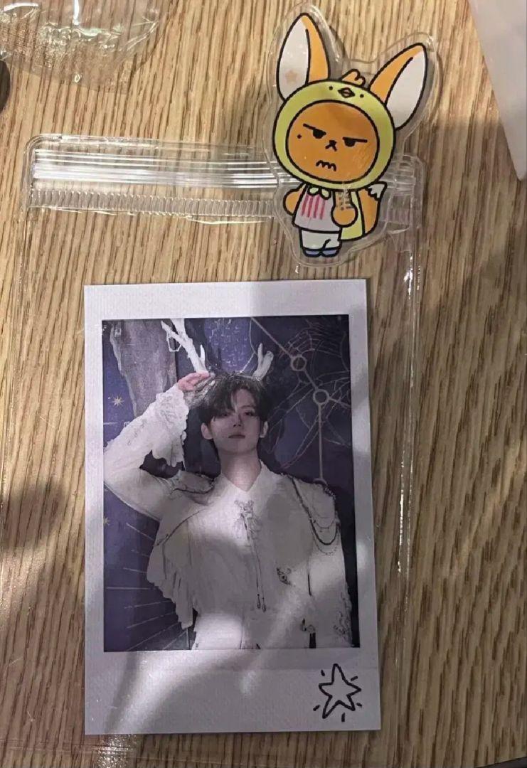 

[USED] Korea TXT SBS Gayo Daejeon SUMMER Sanok Yeonjun Polaroid