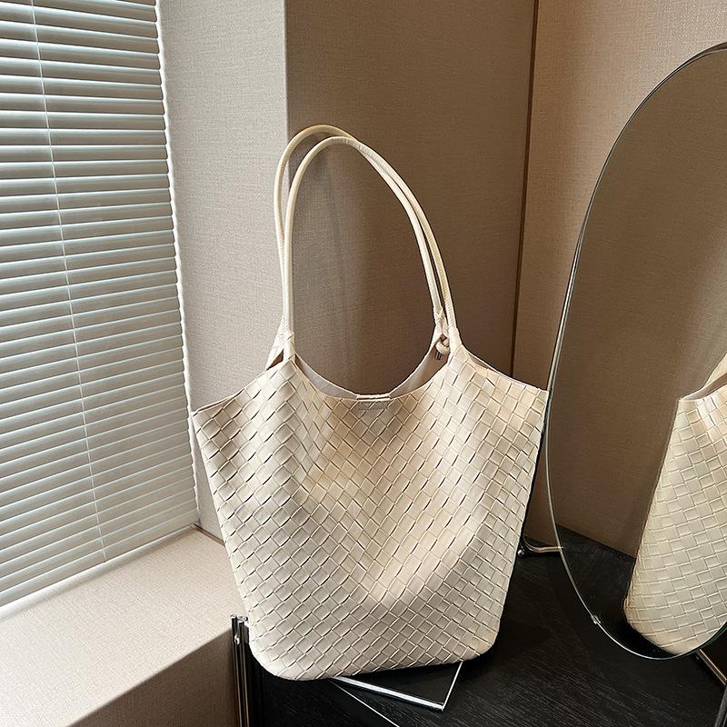 Large-capacity Tote Bag Women's New Spring and Summer Versatile Shoulder Underarm Bag Premium Sense Child and Mother Commuter Bag