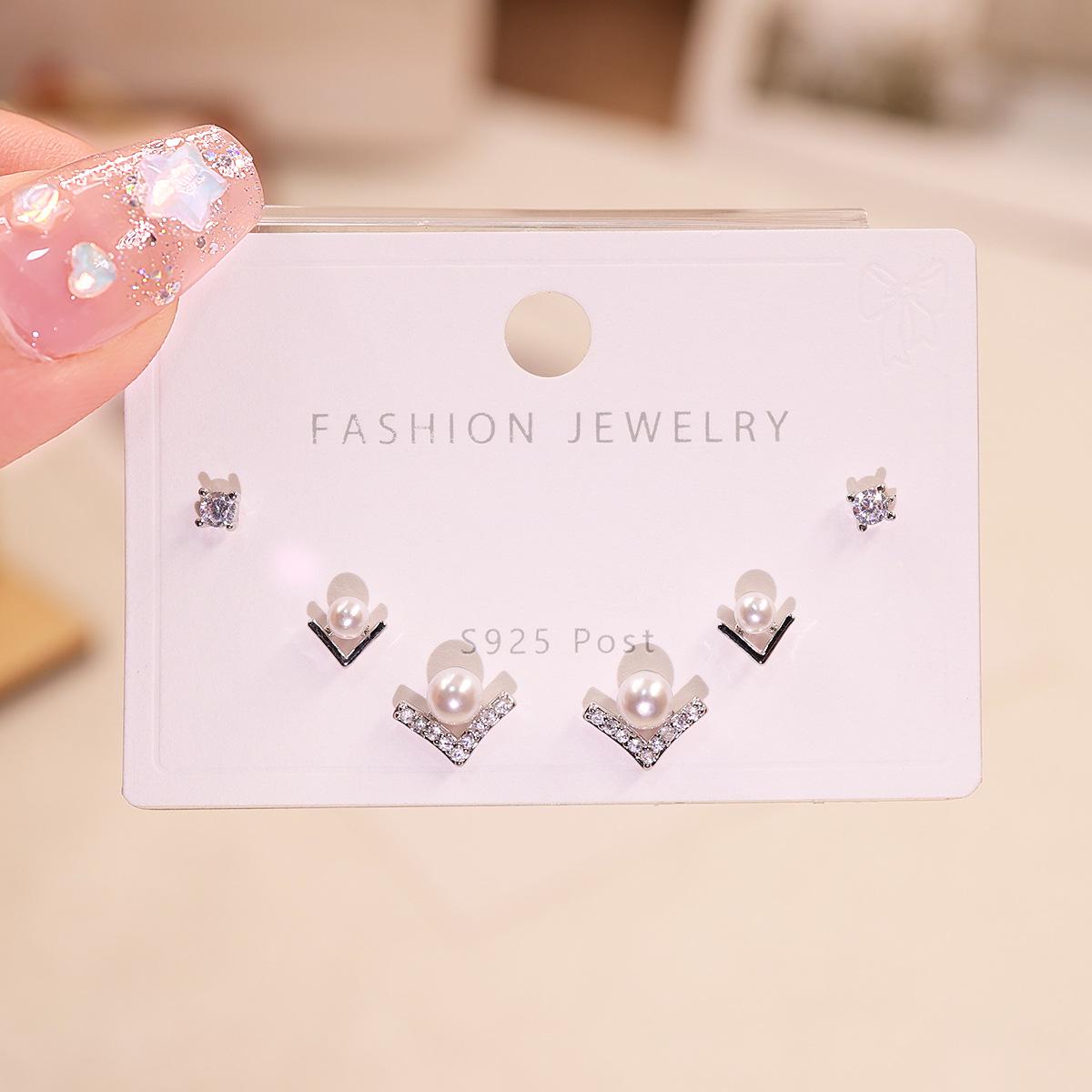 

Корейские геометрические серьги-гвоздики для женщин - Современные и стильные аксессуары