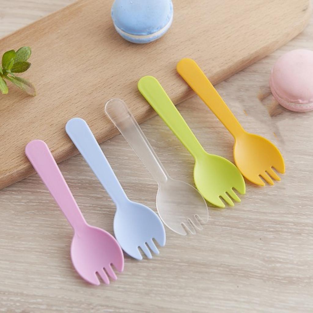 Three-In-One Cake Knife, Fork and Spoon Set, Disposable Dinner Plate and Fork Cake Tools, Birthday Halloween Christmas Cake Baking Tableware Set