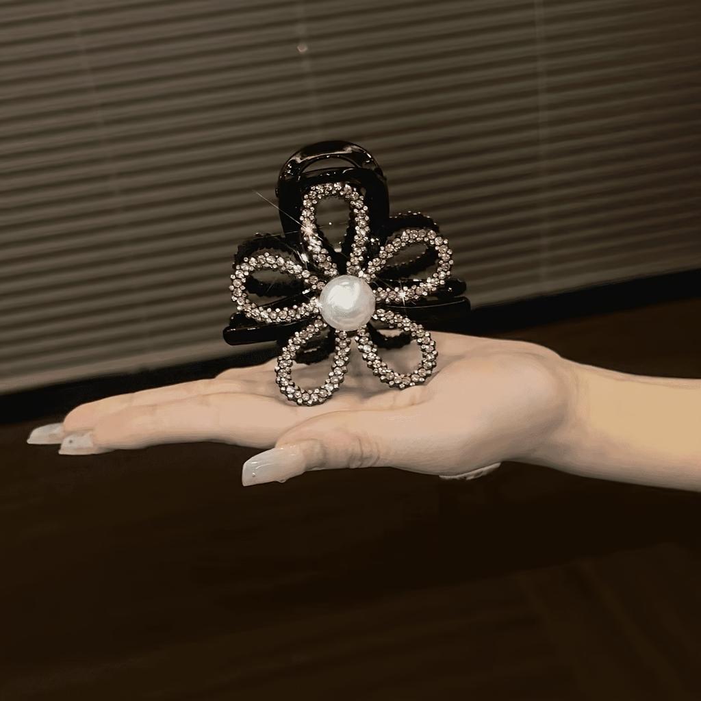 Exquisite Sparkling Diamond Hollow Flower Hair Clip Female 2024 New Hairpin High-End Back of Head Updo Shark Clip Headwear