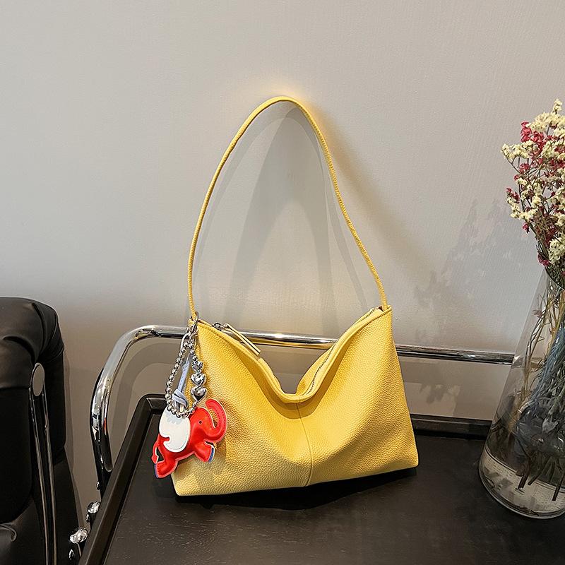 Bags Women's New Trendy Fashion Versatile Shoulder Bag Large Capacity Commuter Crossbody Tote Bag