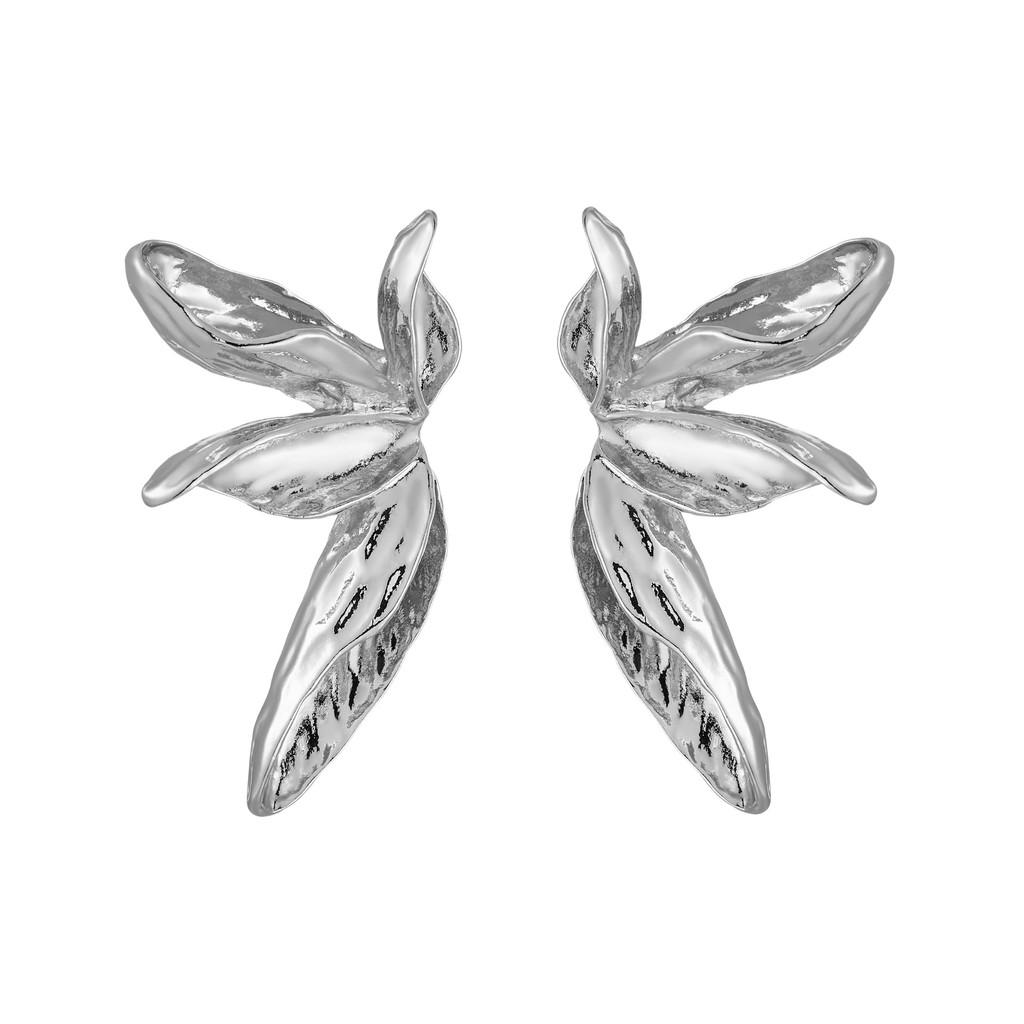 Beautifully Gold Crafted And Silver Floral Leaf Earrings For Trendy Women In Fashion Fall