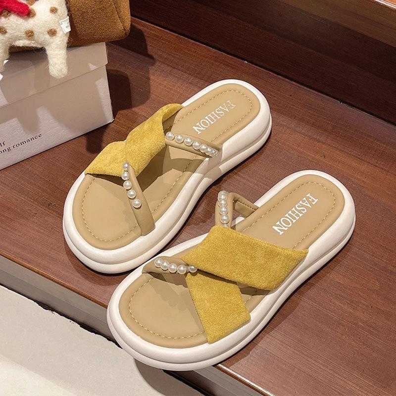 2025 summer new fashion high-end leopard print pearl light luxury soft bottom outer wear thick bottom comfortable slippers women's