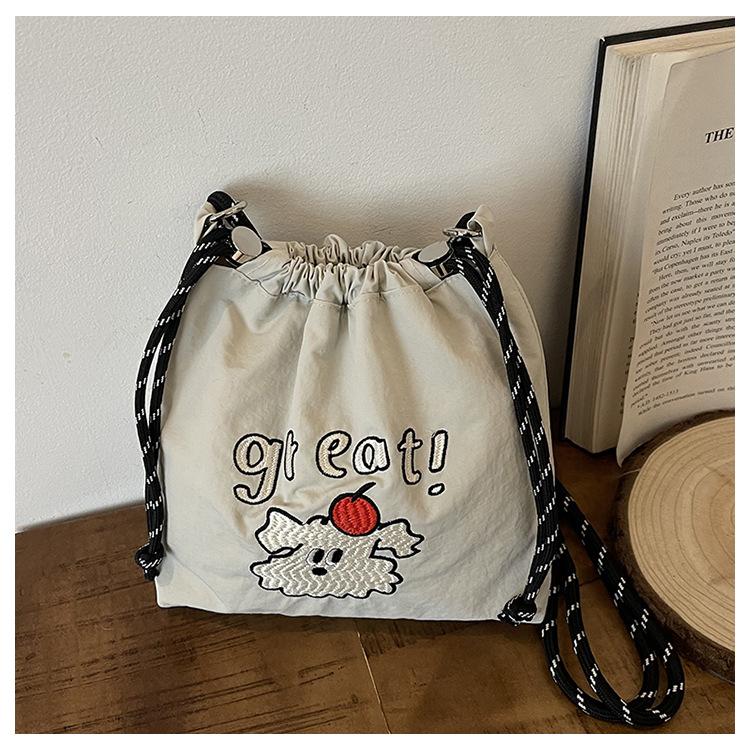 New Fashion Embroidery Portable Nylon Mobile Phone Bag Fashion Versatile Drawstring Bundle Mouth Bag Cute Messenger Bag