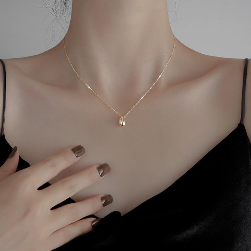French Water Drop Pendant Necklace Female Niche Ins Style Korean Version Simple Light Luxury High Sense Fashion High Grade Collarbone Chain
