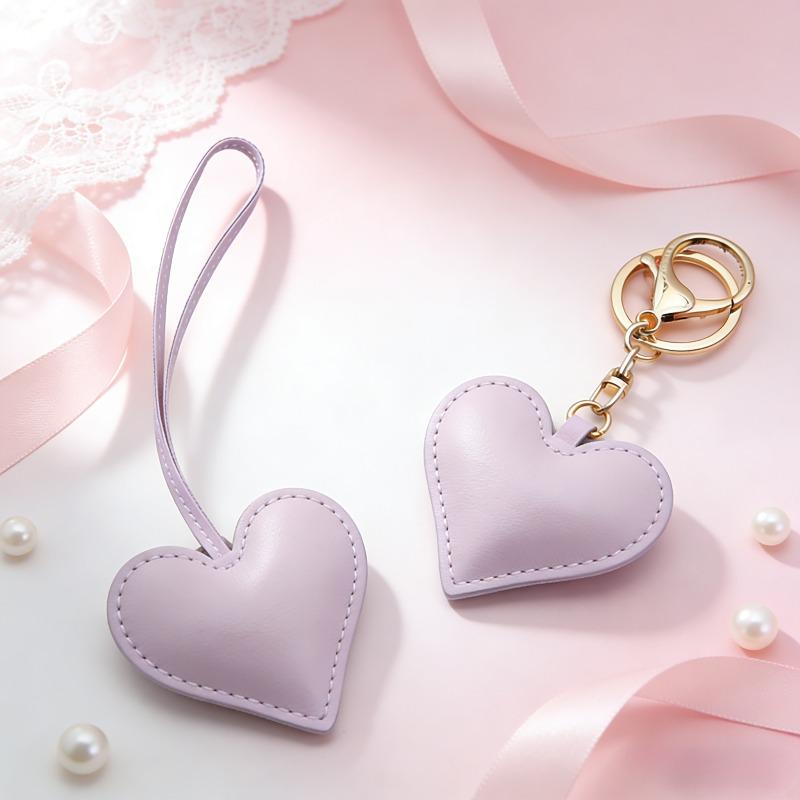 Custom Leather 3D Peach Heart Keychain Bag Pendant Love Hand Rope Personalized Couple Backpack Pendant Gift