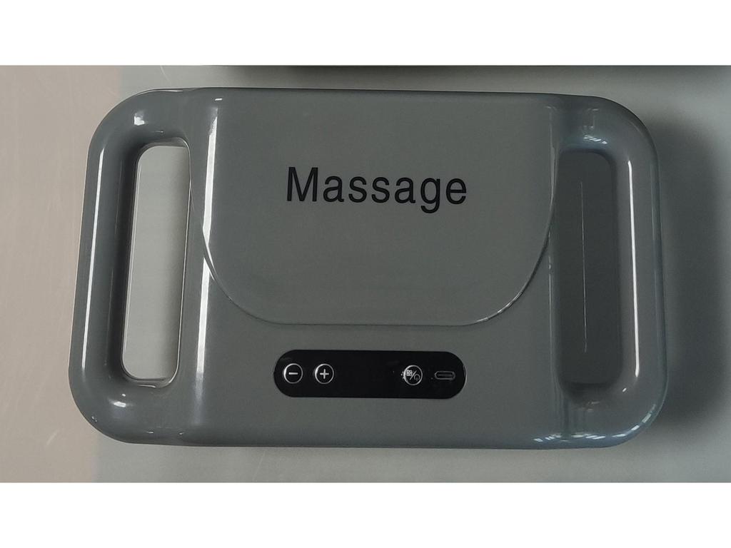 High-Intensity Muscle Relaxation Massage Gun with Long Battery Life and Six Heads