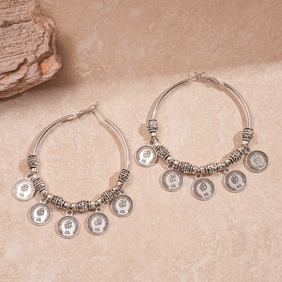 Luxuriöse Rote Blume Quastenohrringe: Stilvolle, Hochwertige Statement-Ohrstecker für Damen