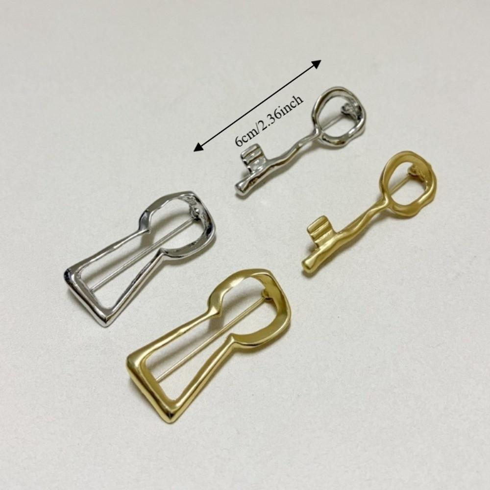 Lock Hole Design Key Shaped Brooch Vintage Style Metal Decorative Pin Suit Coat Accessory  Daily