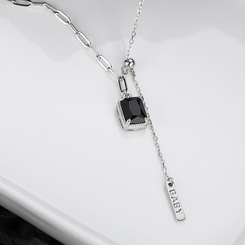 Black Diamond Square Pendant Tassel Necklace - Stylish Women's Luxury Design, Versatile Clavicle Chain Gift for Girlfriend.