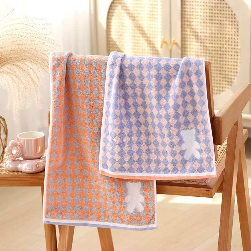 Creative Warp Knitted Pineapple Check Towel Gifts INS Style High-density Warp Knitted Velvet Towel Soft Absorbent Coral Velvet